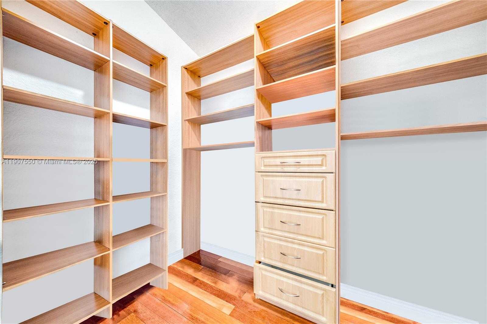 Small Image of 1241 SOUTH 13TH AVE #1241, Hollywood Number 33