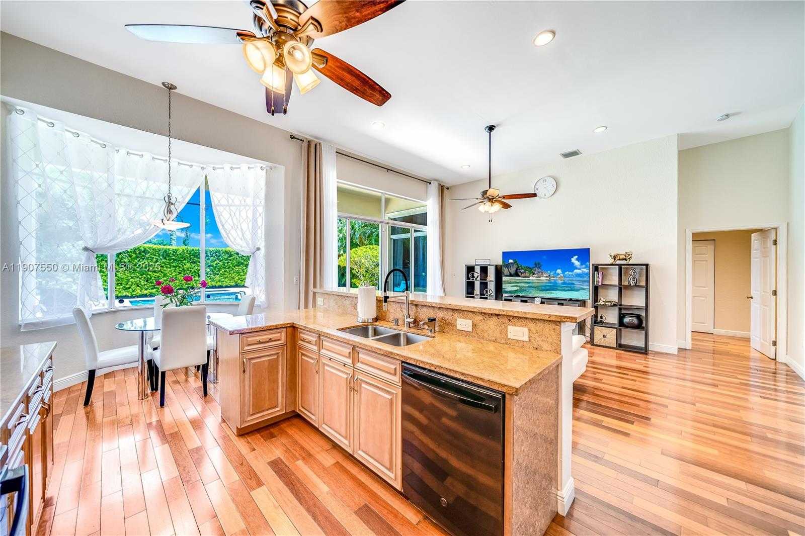 Small Image of 1241 SOUTH 13TH AVE #1241, Hollywood Number 8