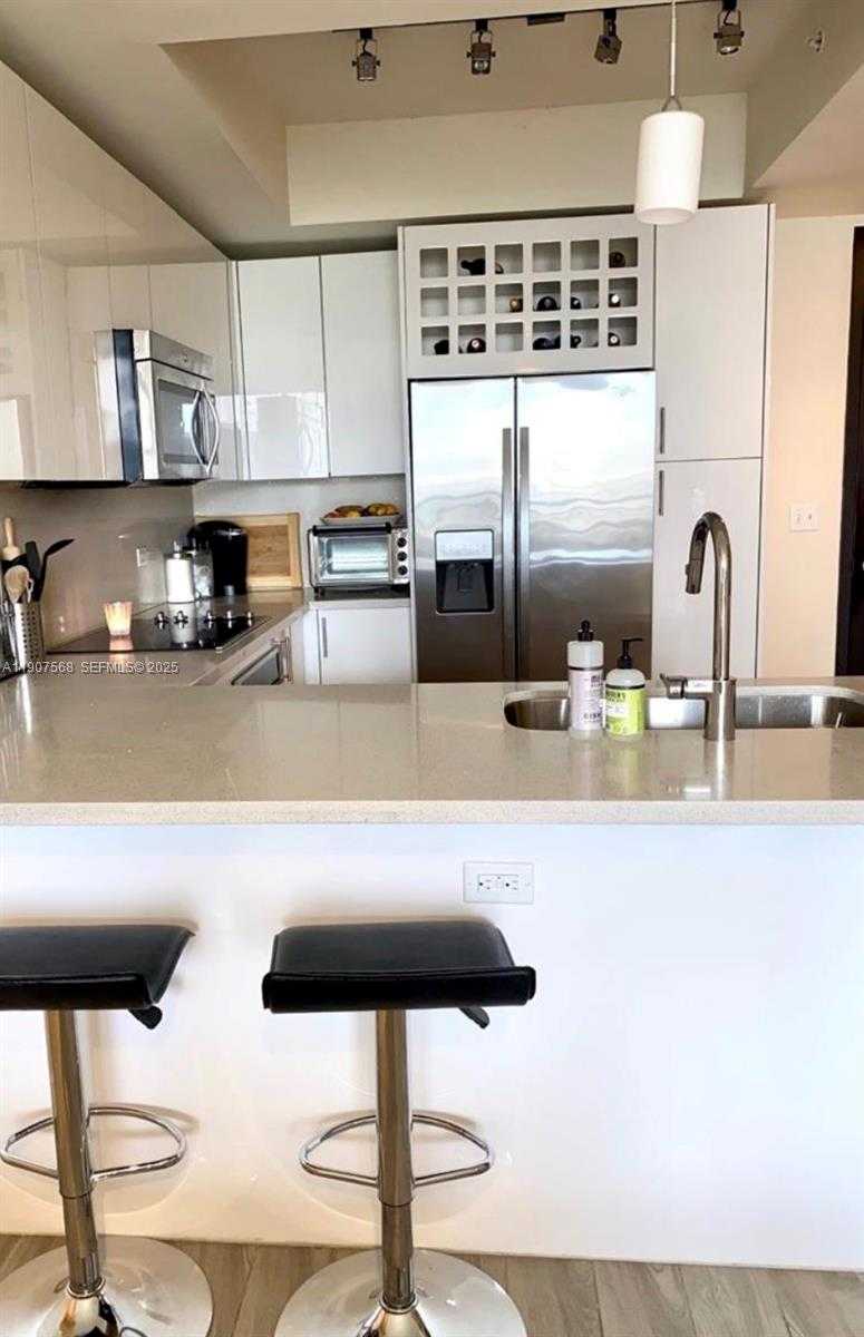 Small Image of 999 SOUTH WEST 1ST AVE #1407, Miami Number 3