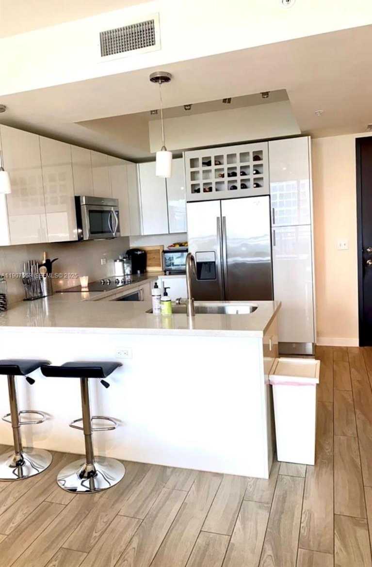 Small Image of 999 SOUTH WEST 1ST AVE #1407, Miami Number 5