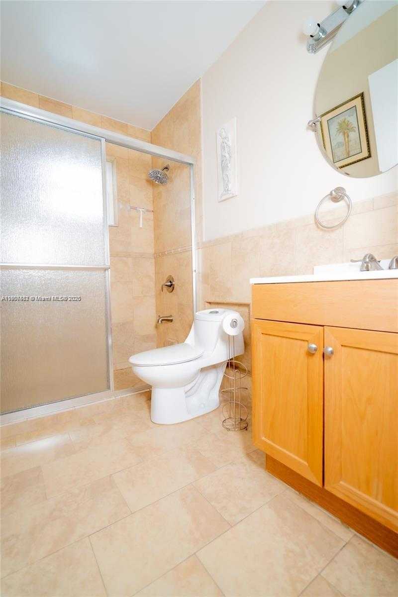 Small Image of 8844 NORTH WEST 113TH ST, Hialeah Gardens Number 10