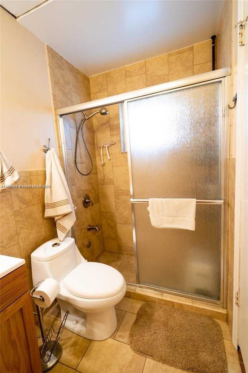 Small Image of 8844 NORTH WEST 113TH ST, Hialeah Gardens Number 12