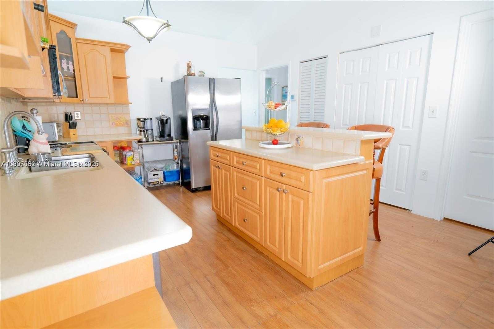 Small Image of 8844 NORTH WEST 113TH ST, Hialeah Gardens Number 5