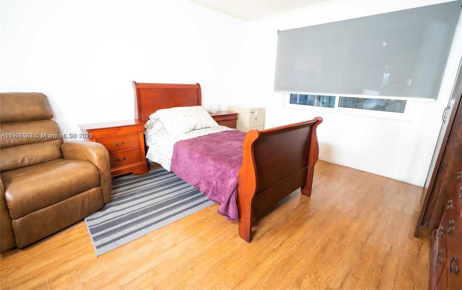 Small Image of 8844 NORTH WEST 113TH ST, Hialeah Gardens Number 9