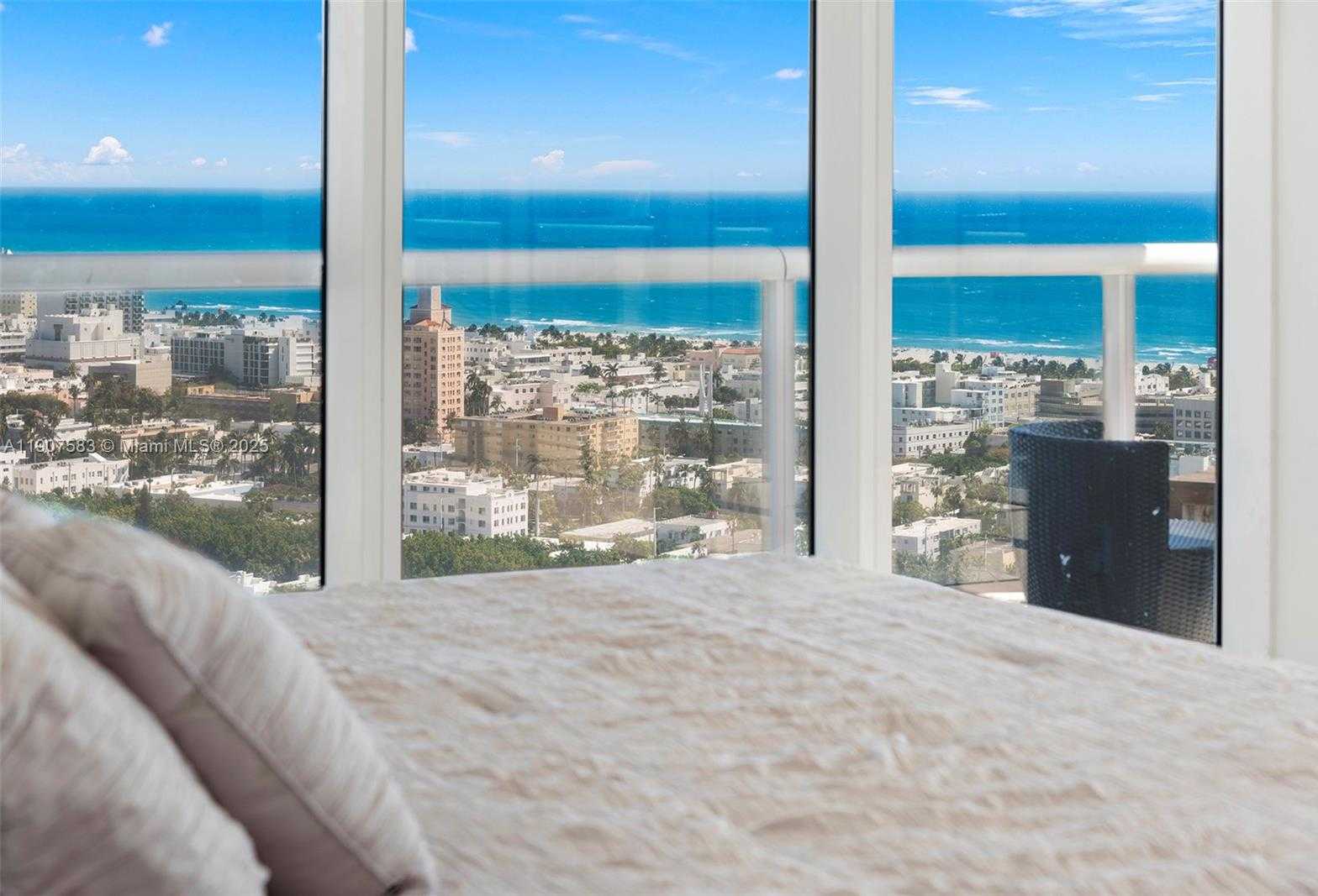 Small Image of 450 ALTON RD #3010, Miami Beach Number 12