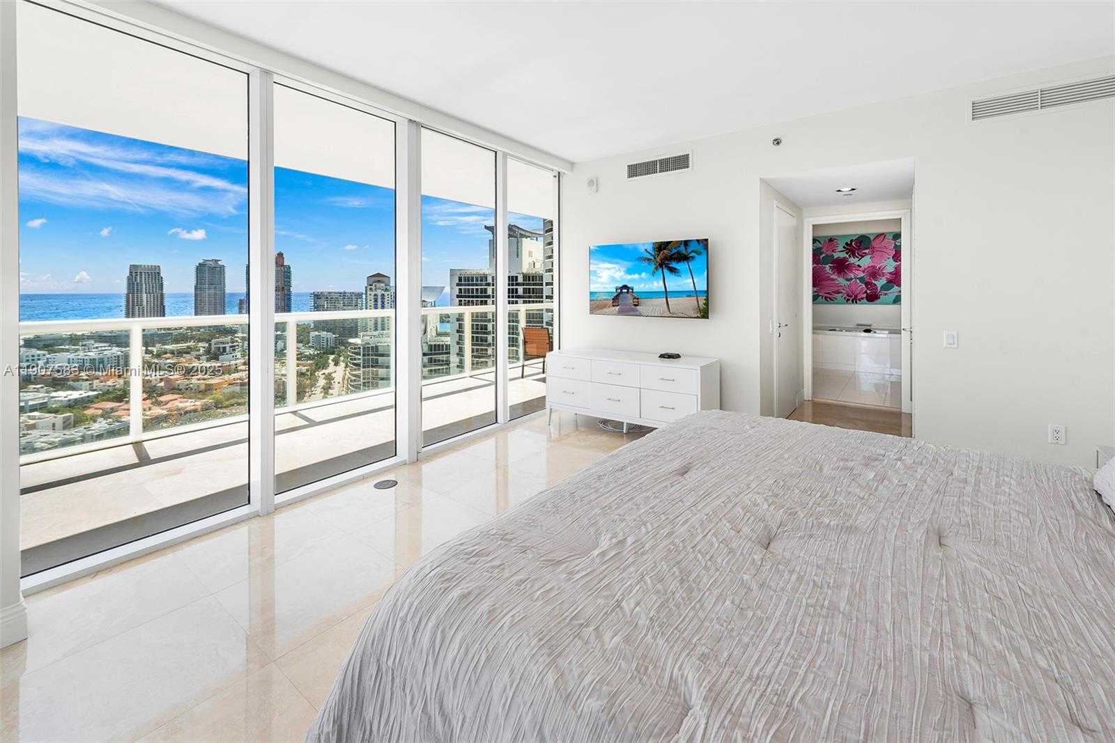 Small Image of 450 ALTON RD #3010, Miami Beach Number 18