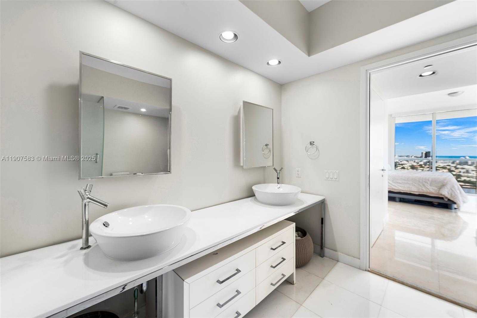 Small Image of 450 ALTON RD #3010, Miami Beach Number 23