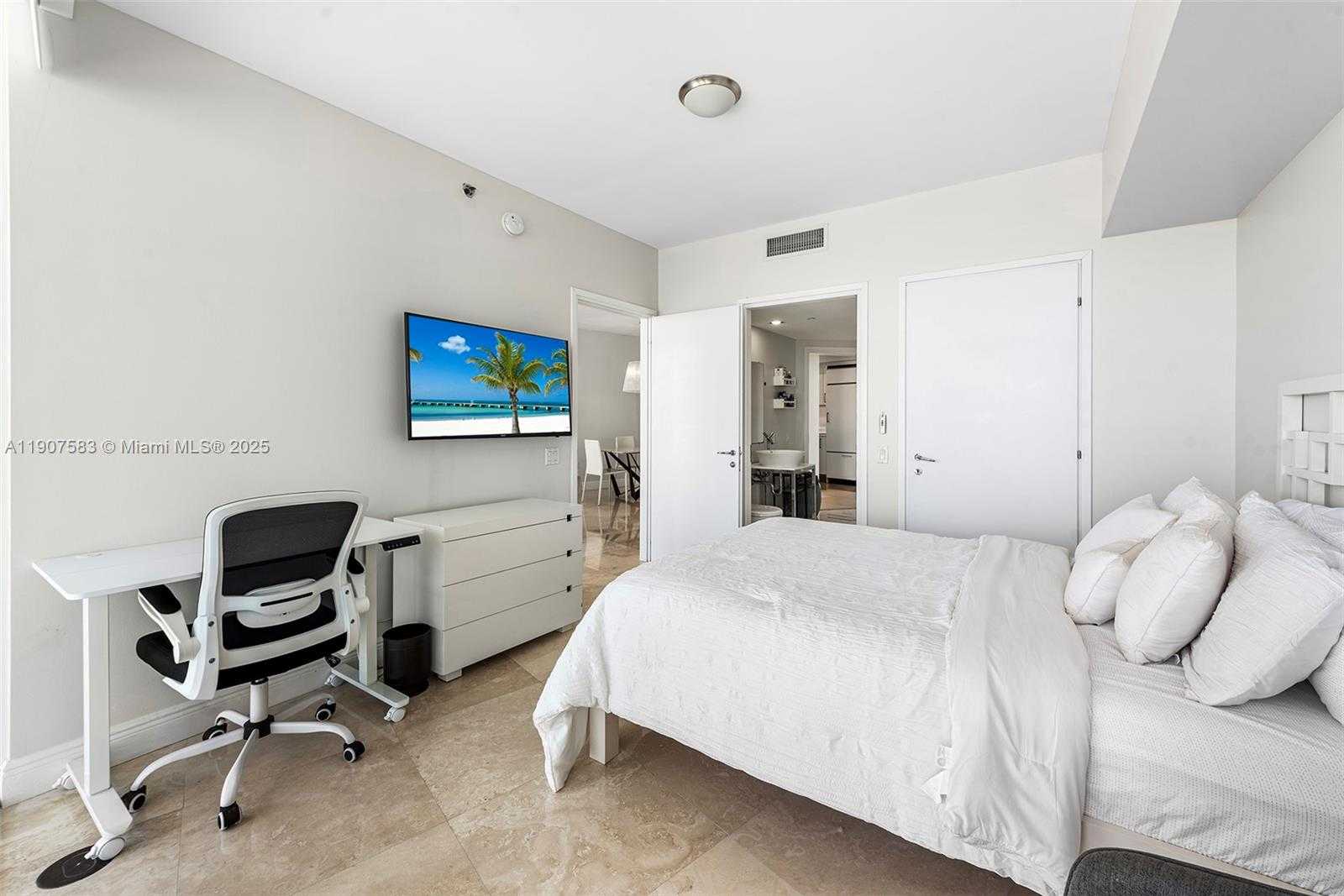 Small Image of 450 ALTON RD #3010, Miami Beach Number 32