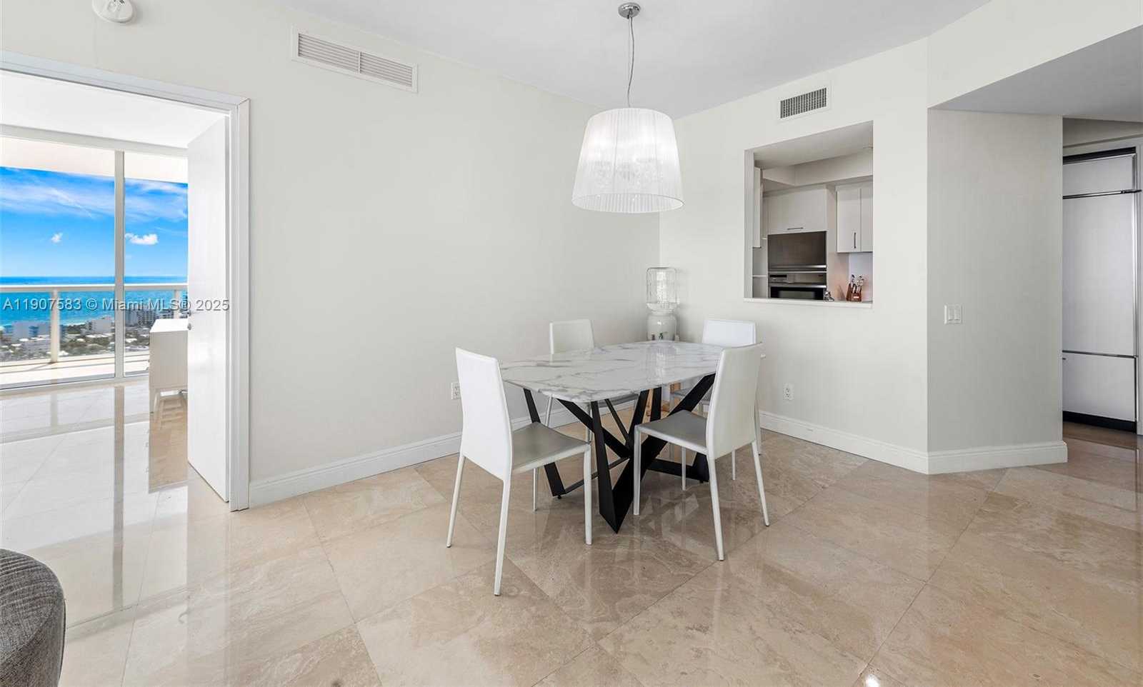 Small Image of 450 ALTON RD #3010, Miami Beach Number 9