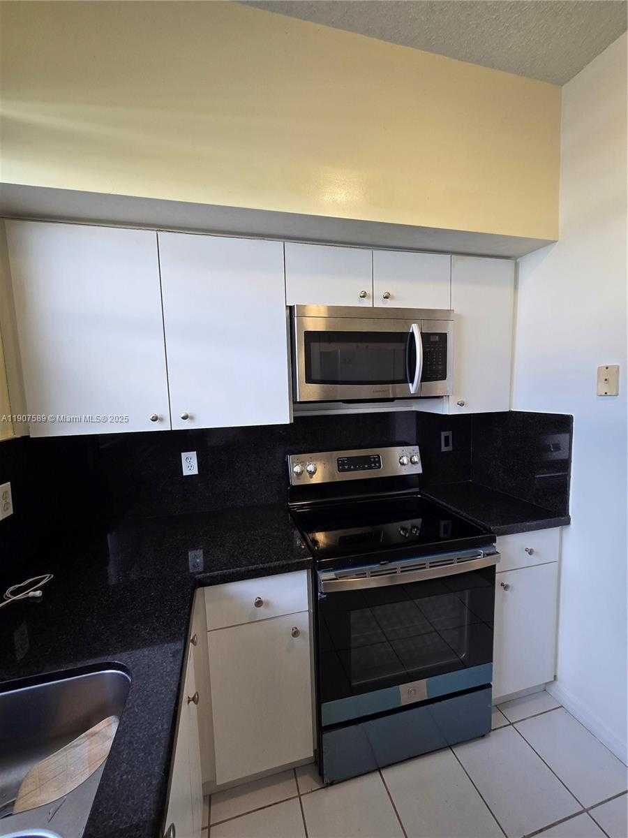 Small Image of 8575 SOUTH WEST 152ND AVE #185, Miami Number 12