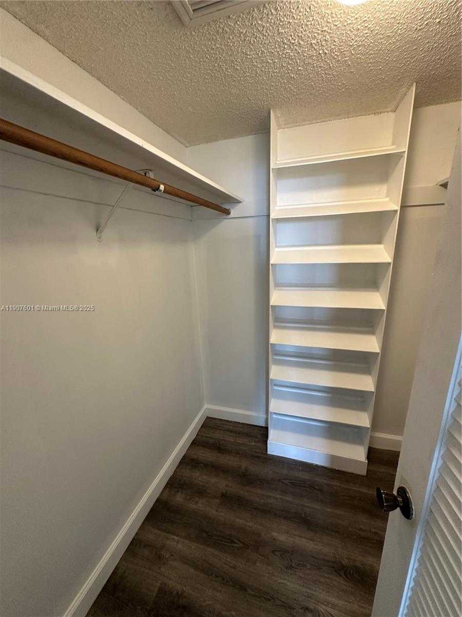 Small Image of 5750 COLLINS AVE #12D, Miami Beach Number 11