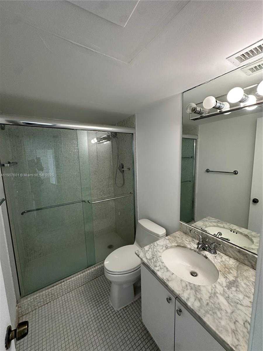 Small Image of 5750 COLLINS AVE #12D, Miami Beach Number 7