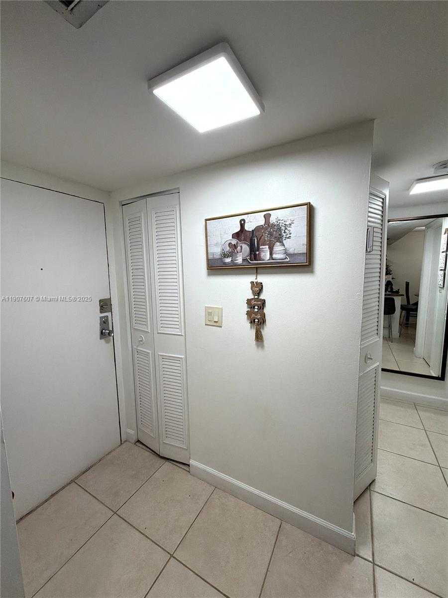 Small Image of 14321 NORTH KENDALL DR #104F, Miami Number 10
