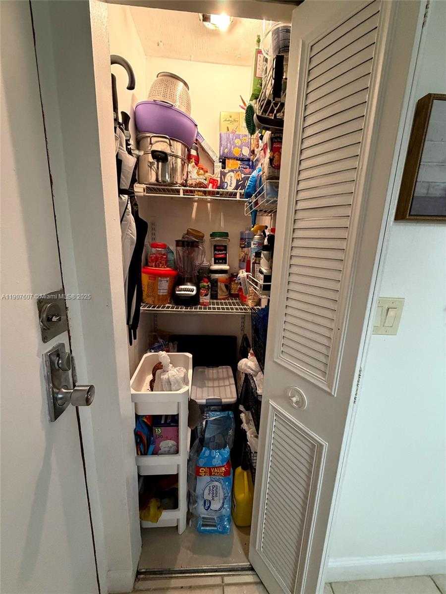 Small Image of 14321 NORTH KENDALL DR #104F, Miami Number 12