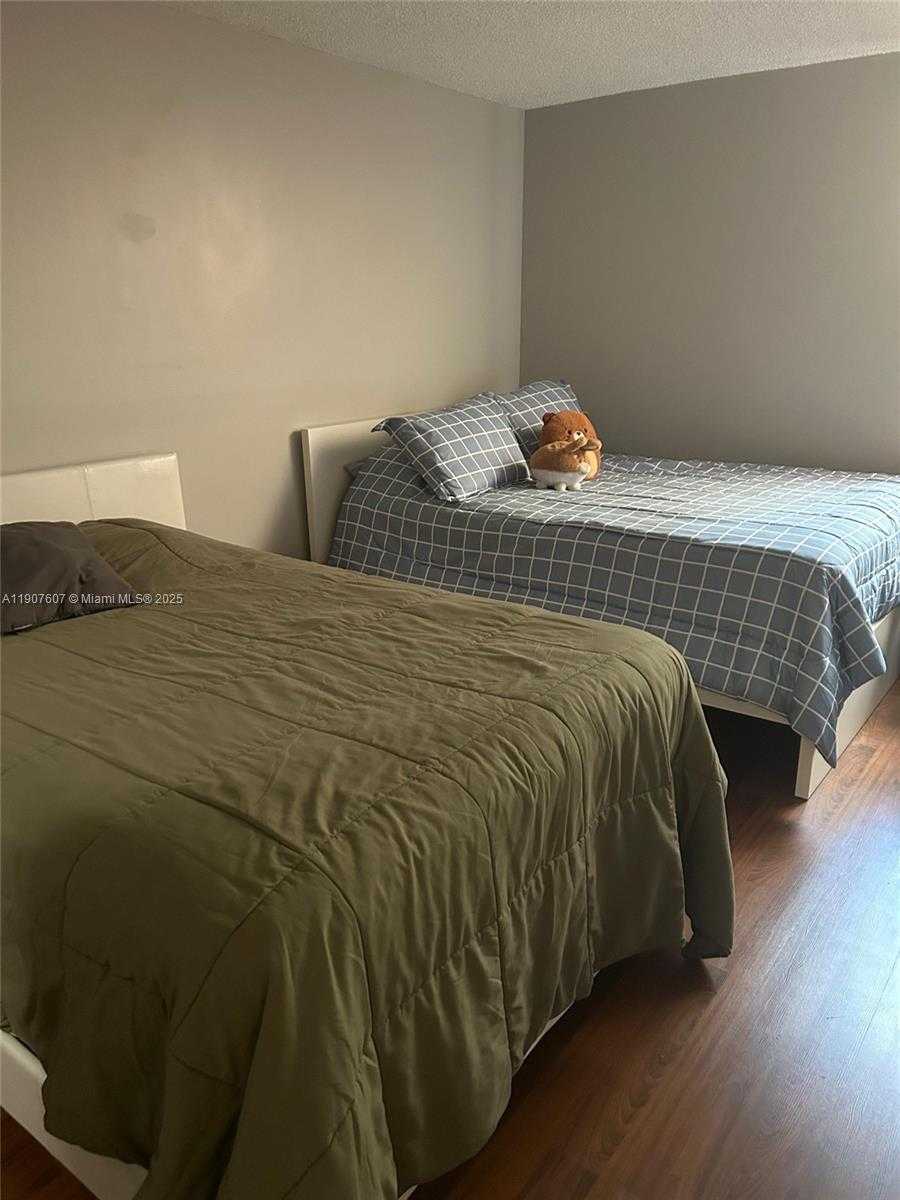 Small Image of 14321 NORTH KENDALL DR #104F, Miami Number 15