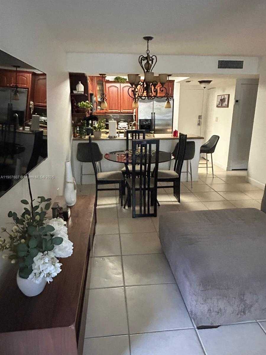 Small Image of 14321 NORTH KENDALL DR #104F, Miami Number 6