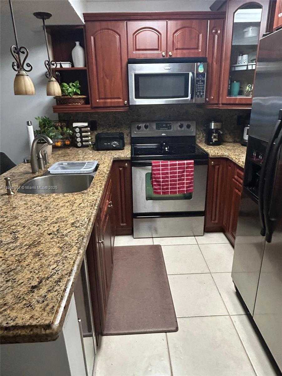 Small Image of 14321 NORTH KENDALL DR #104F, Miami Number 8