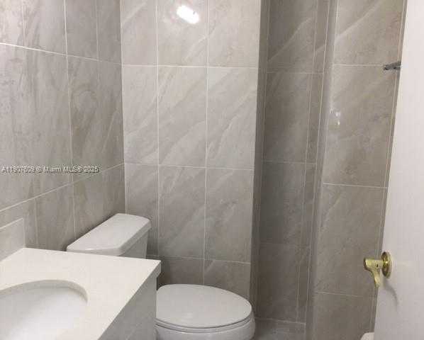 Small Image of 9225 COLLINS AVE #403, Surfside Number 8