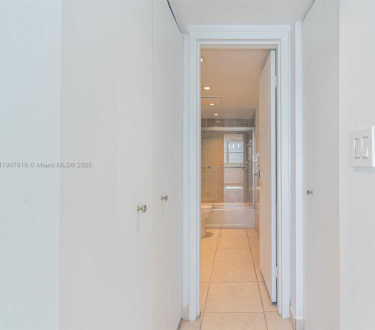 Small Image of 2821 NORTH MIAMI BEACH BLVD #6Q, North Miami Beach Number 10