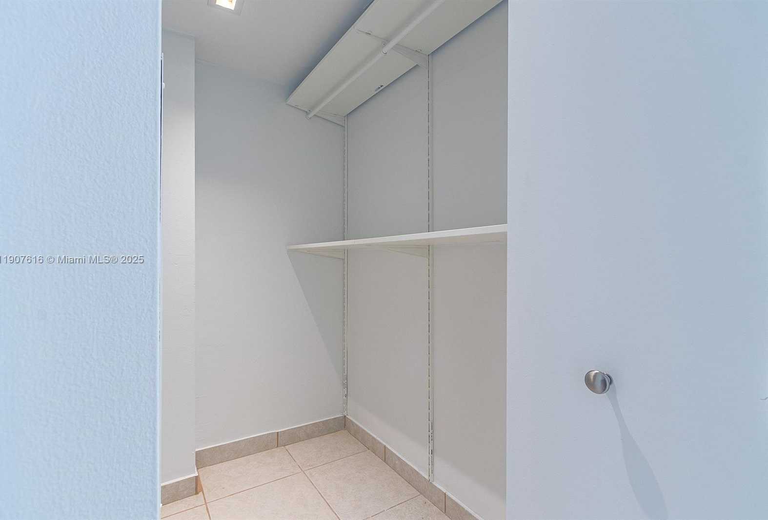 Small Image of 2821 NORTH MIAMI BEACH BLVD #6Q, North Miami Beach Number 11