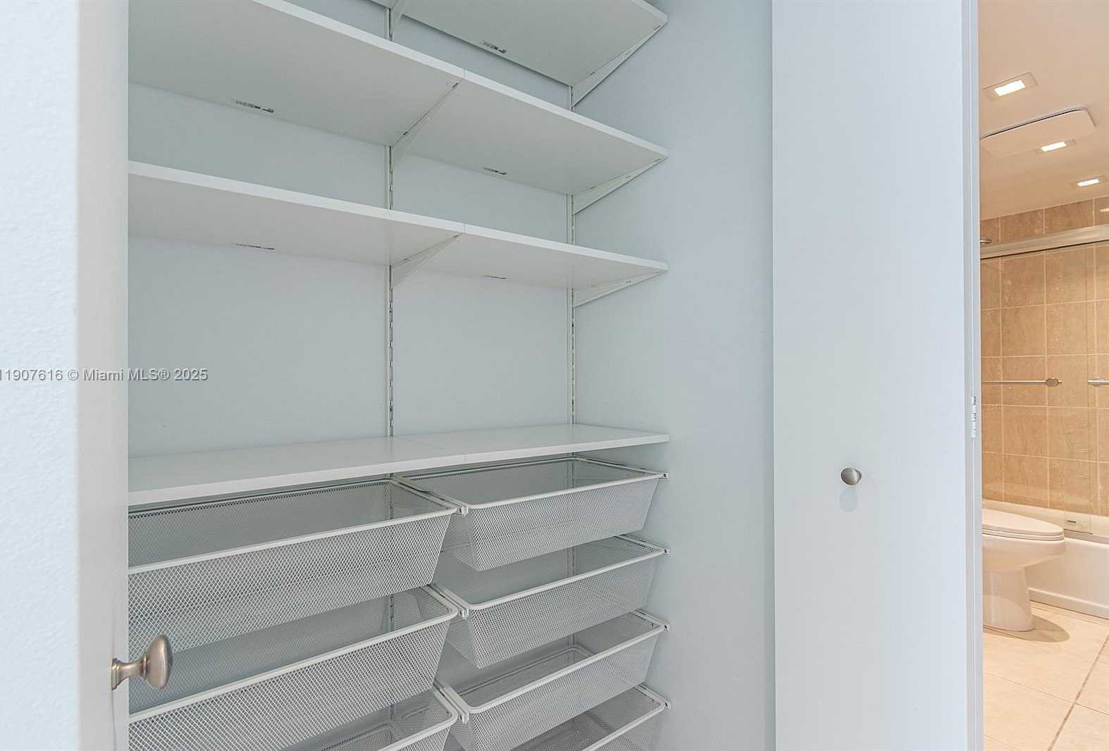 Small Image of 2821 NORTH MIAMI BEACH BLVD #6Q, North Miami Beach Number 13