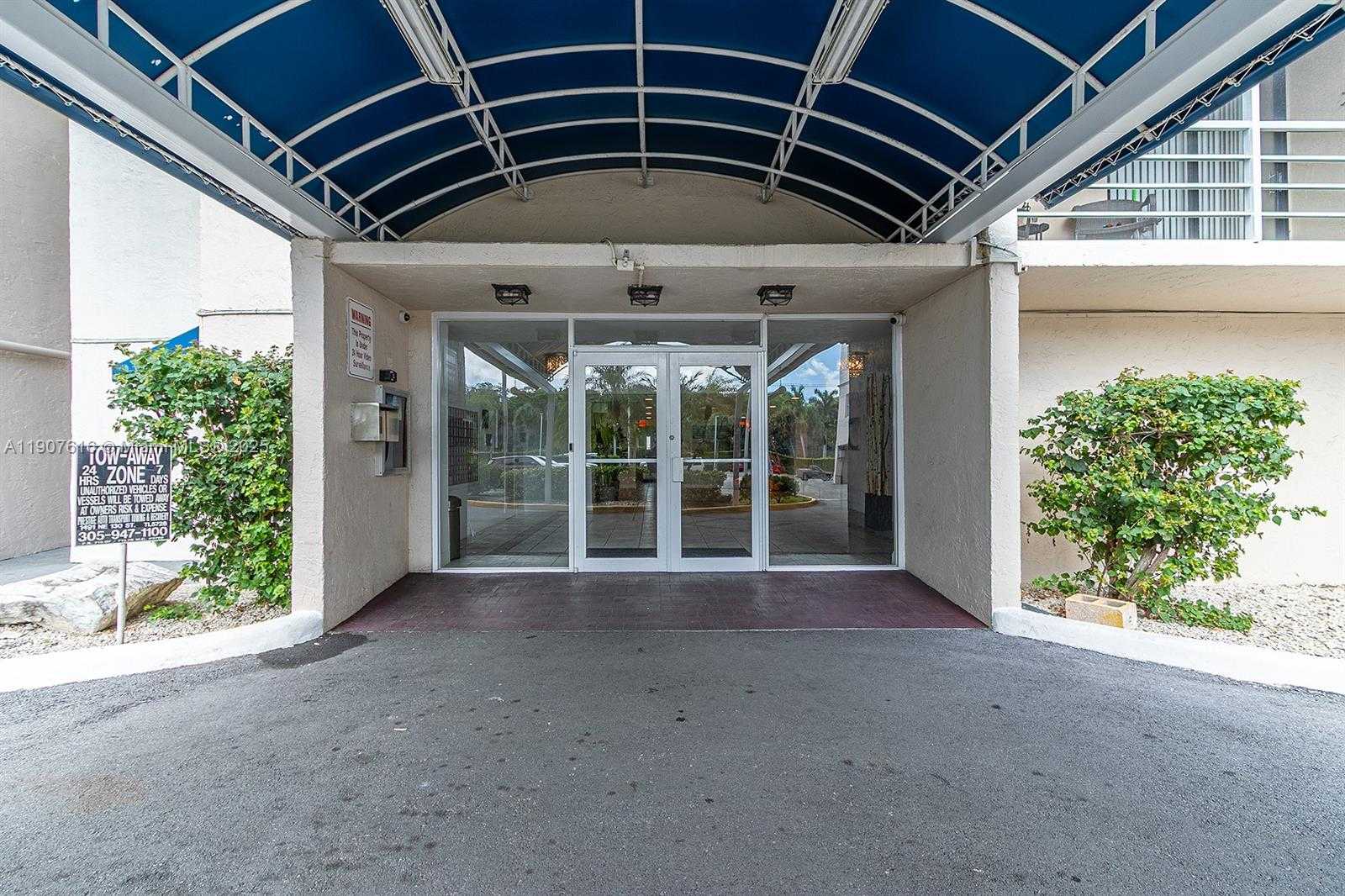 Small Image of 2821 NORTH MIAMI BEACH BLVD #6Q, North Miami Beach Number 20