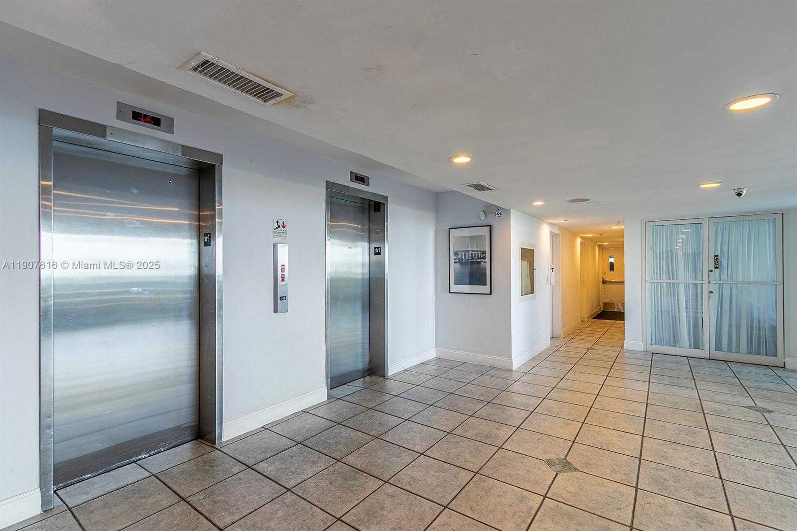 Small Image of 2821 NORTH MIAMI BEACH BLVD #6Q, North Miami Beach Number 23