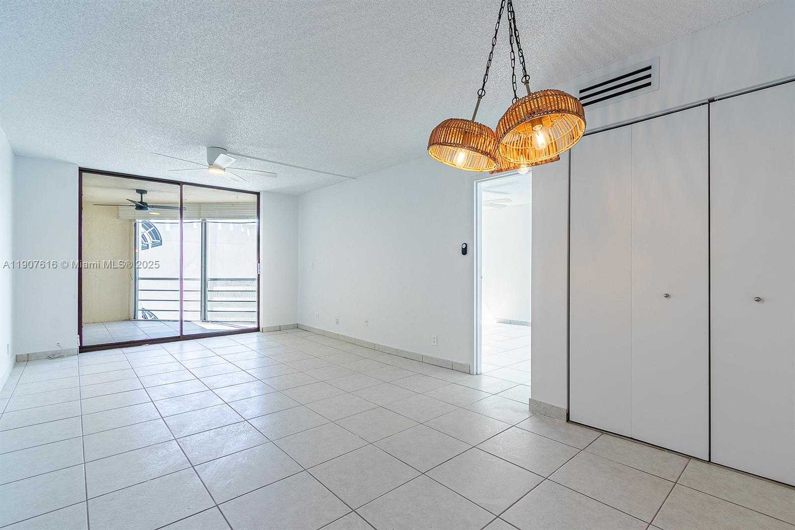 Small Image of 2821 NORTH MIAMI BEACH BLVD #6Q, North Miami Beach Number 4