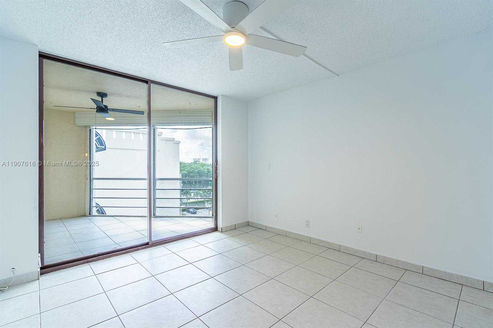 Small Image of 2821 NORTH MIAMI BEACH BLVD #6Q, North Miami Beach Number 5