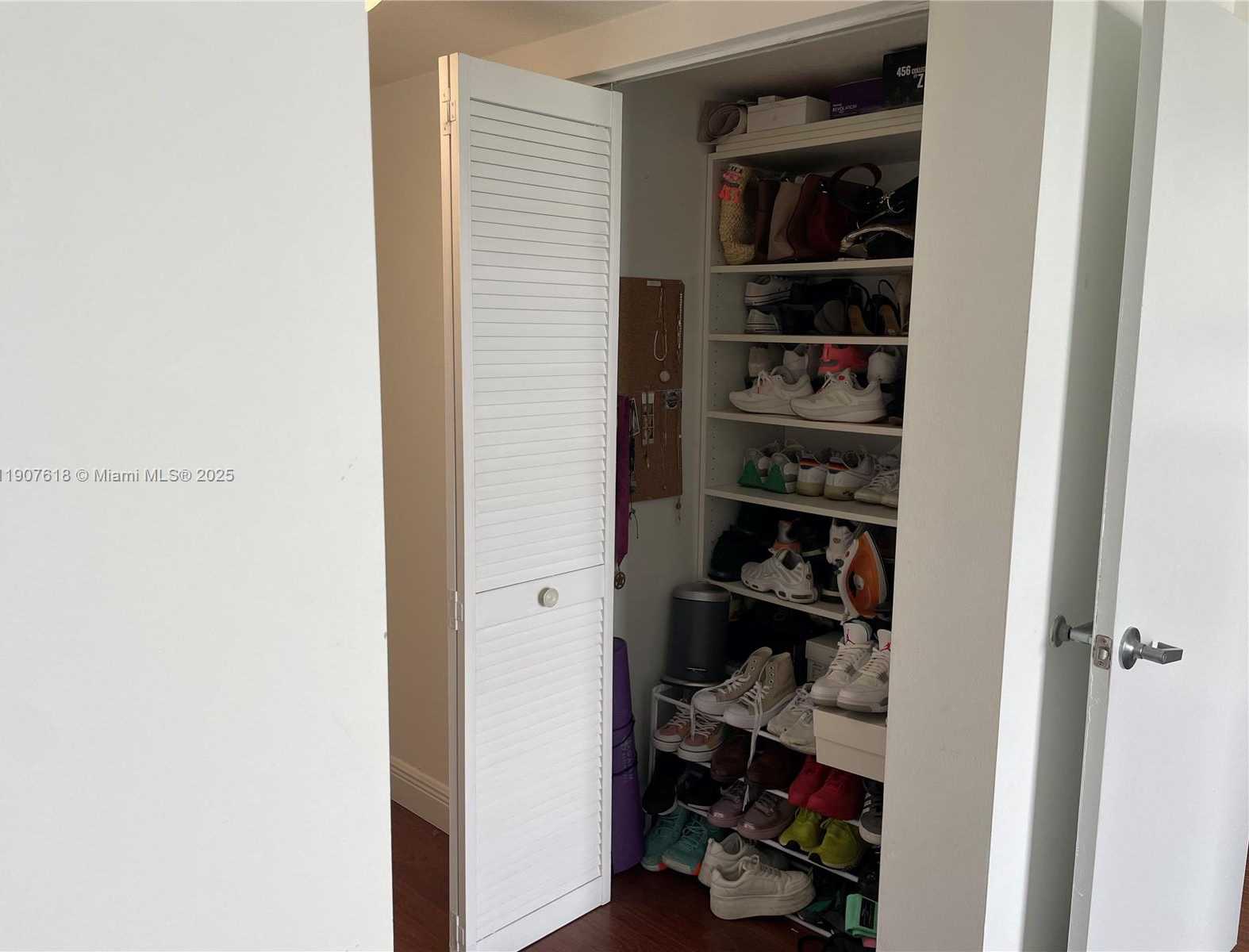 Small Image of 1800 NORTH BAYSHORE DR #2106, Miami Number 17