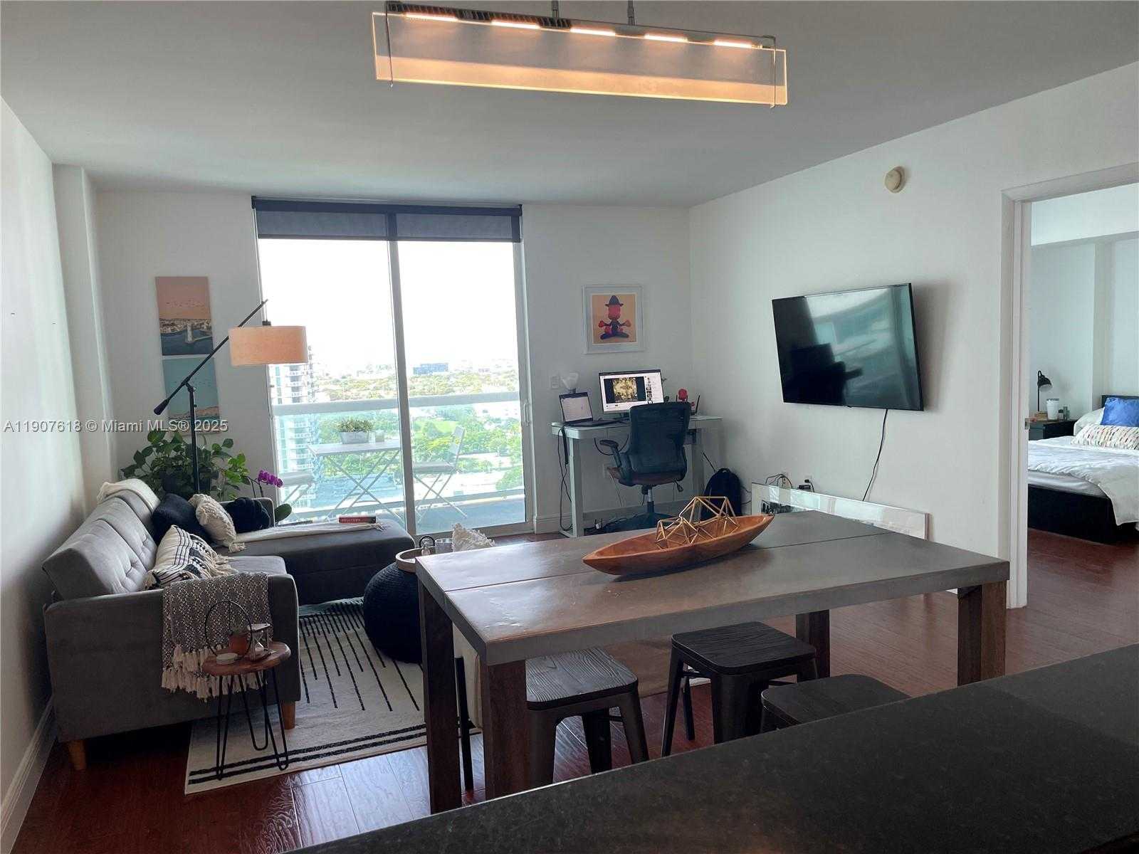 Small Image of 1800 NORTH BAYSHORE DR #2106, Miami Number 28