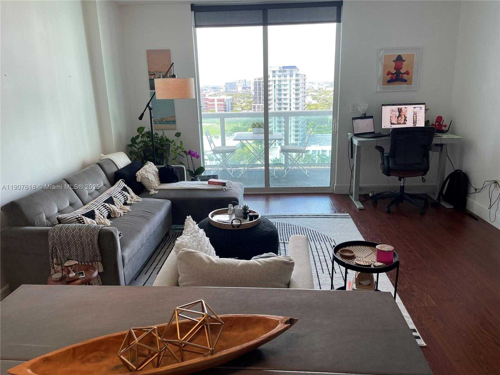 Small Image of 1800 NORTH BAYSHORE DR #2106, Miami Number 32