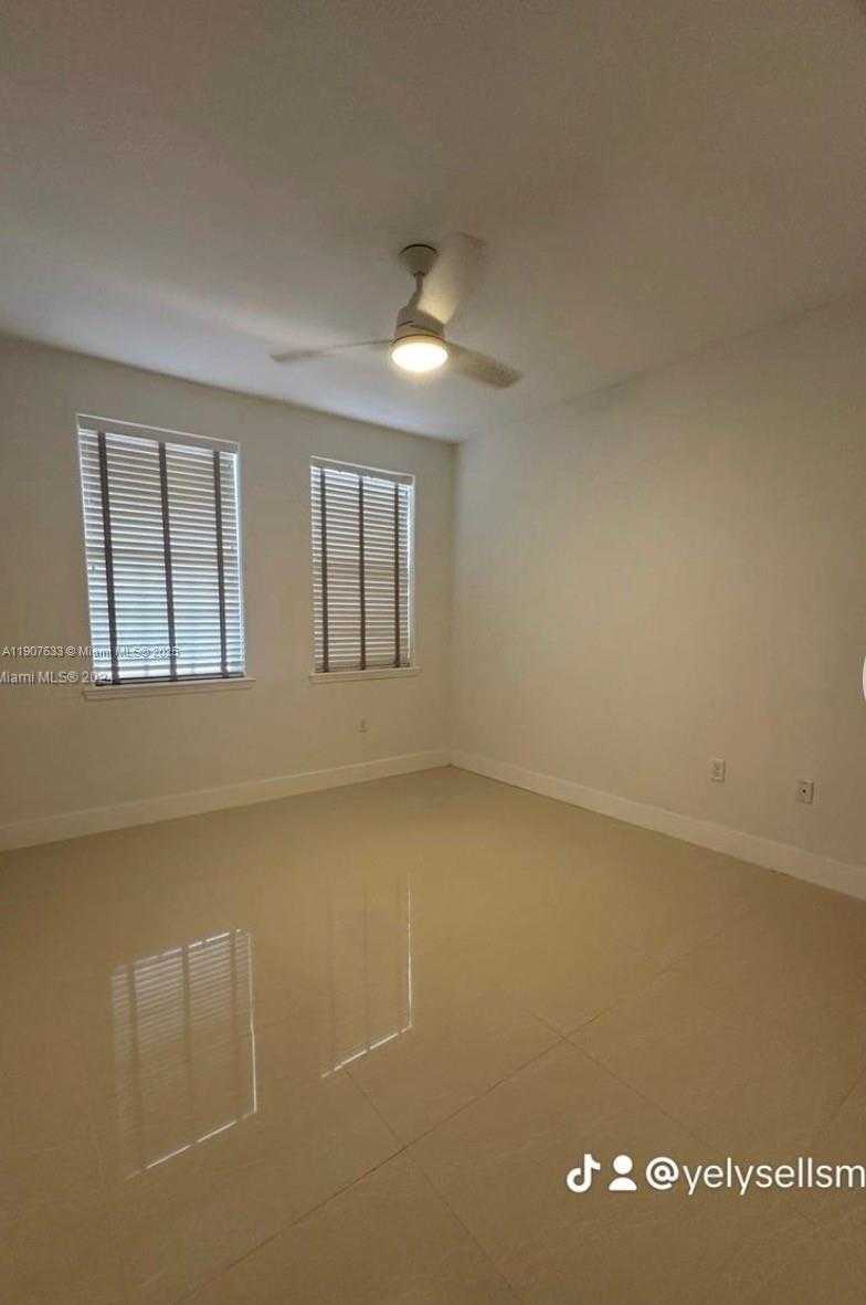 Small Image of 16314 SOUTH WEST 61ST LN, Miami Number 11