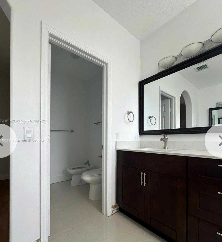 Small Image of 16314 SOUTH WEST 61ST LN, Miami Number 18