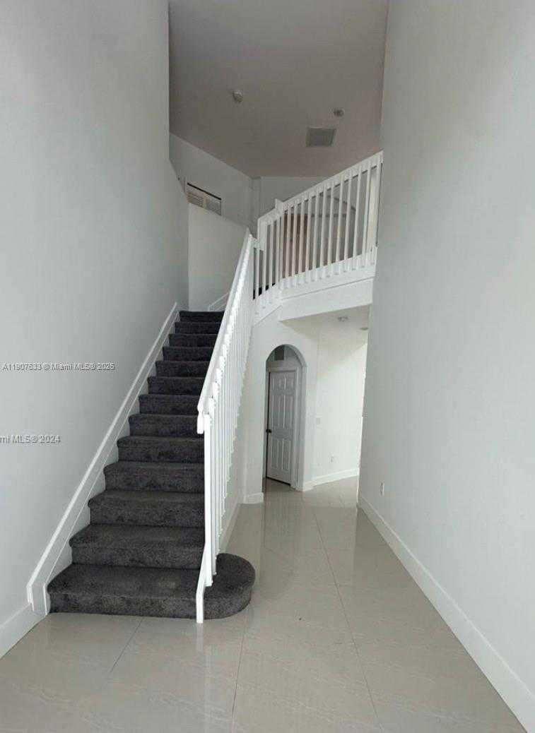 Small Image of 16314 SOUTH WEST 61ST LN, Miami Number 2