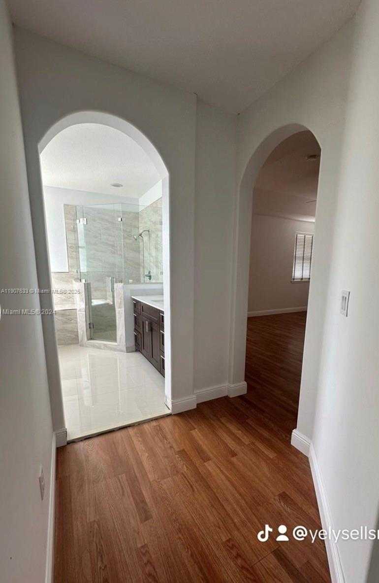 Small Image of 16314 SOUTH WEST 61ST LN, Miami Number 22