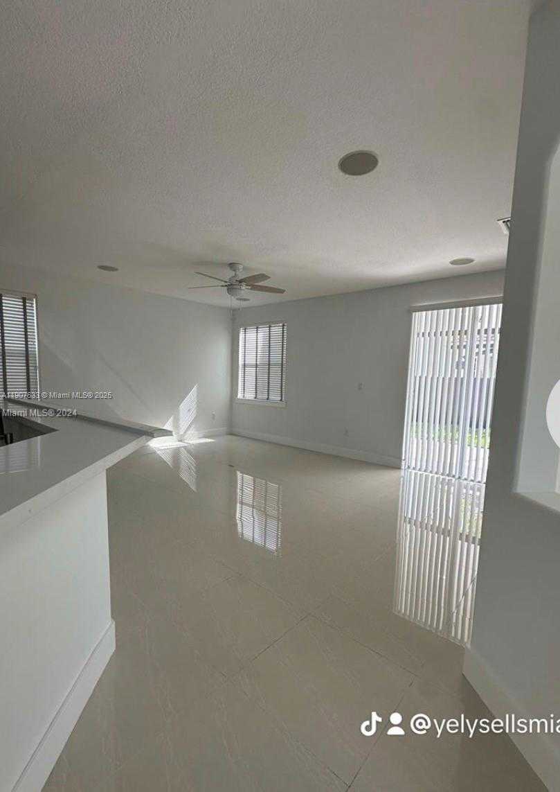 Small Image of 16314 SOUTH WEST 61ST LN, Miami Number 7