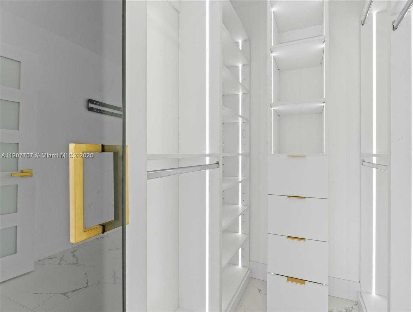 Small Image of 8761 SOUTH WEST 34TH ST #8761, Miami Number 14