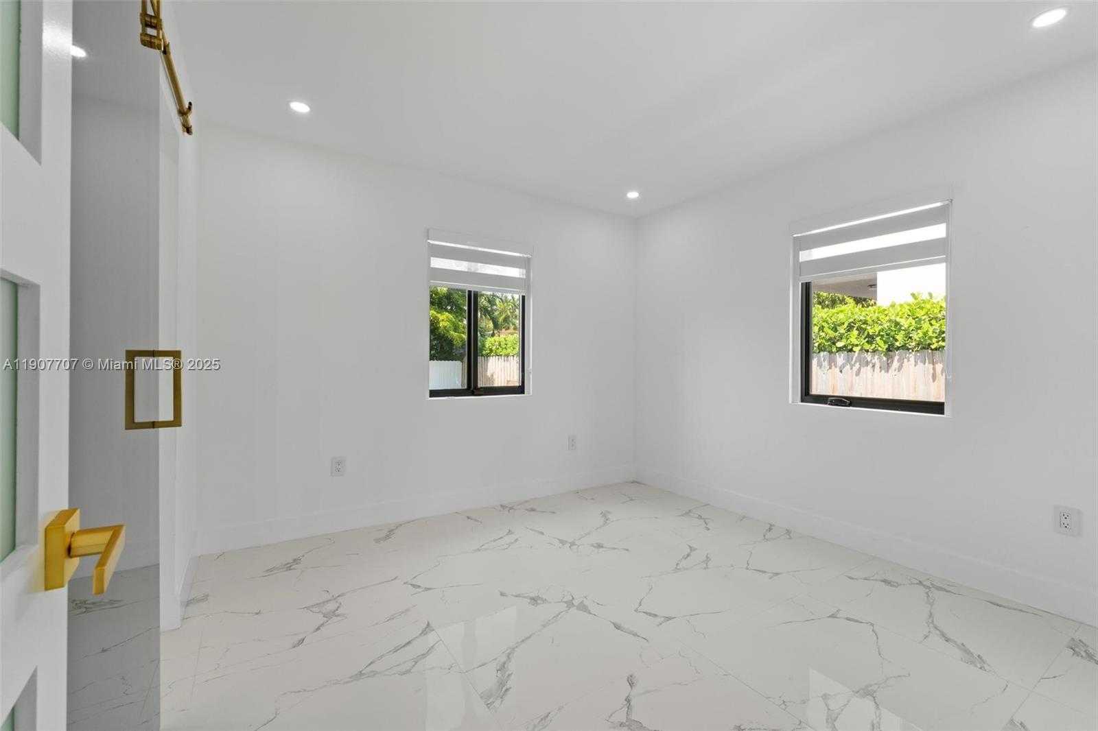 Small Image of 8761 SOUTH WEST 34TH ST #8761, Miami Number 16