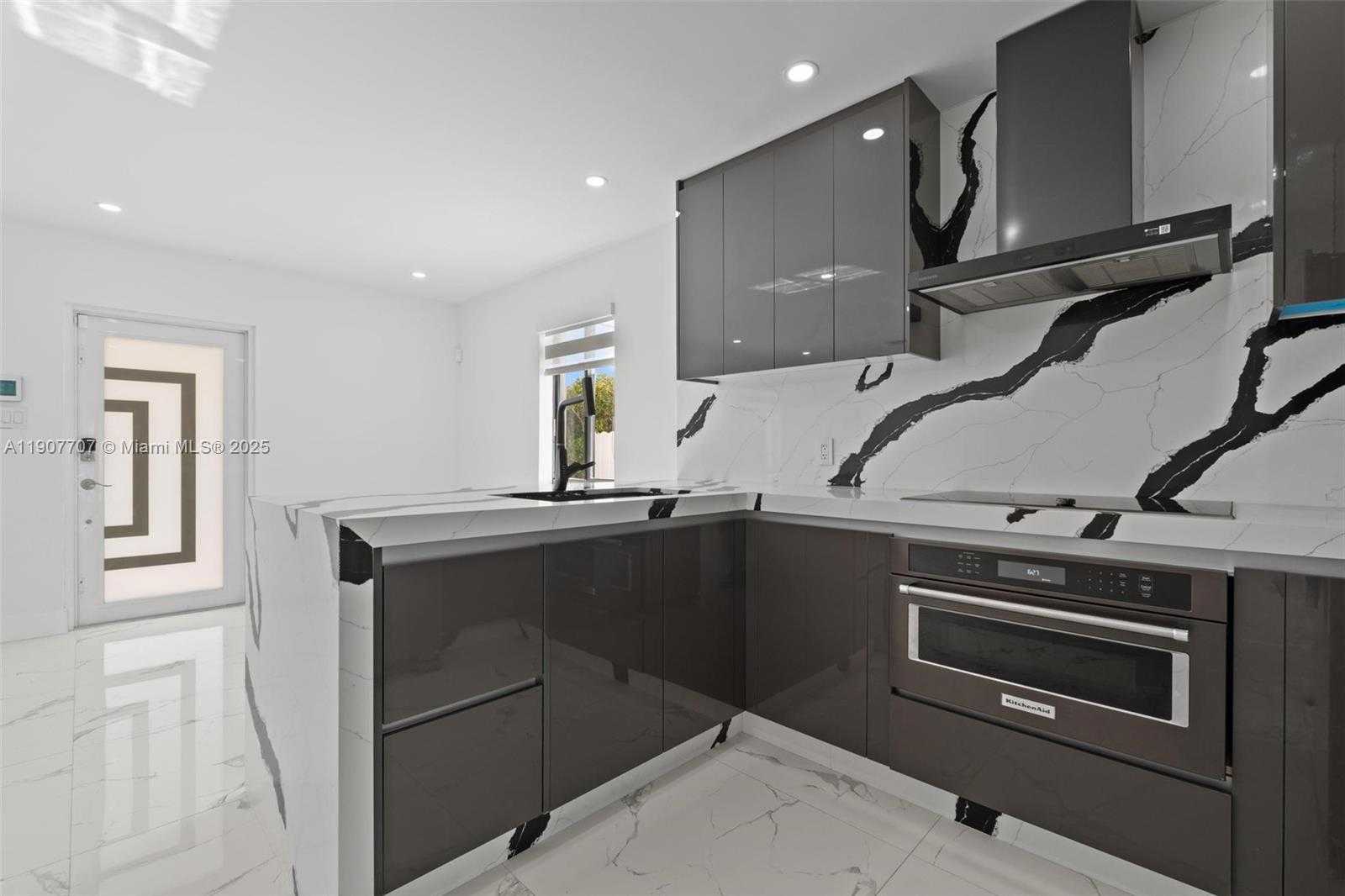 Small Image of 8761 SOUTH WEST 34TH ST #8761, Miami Number 4