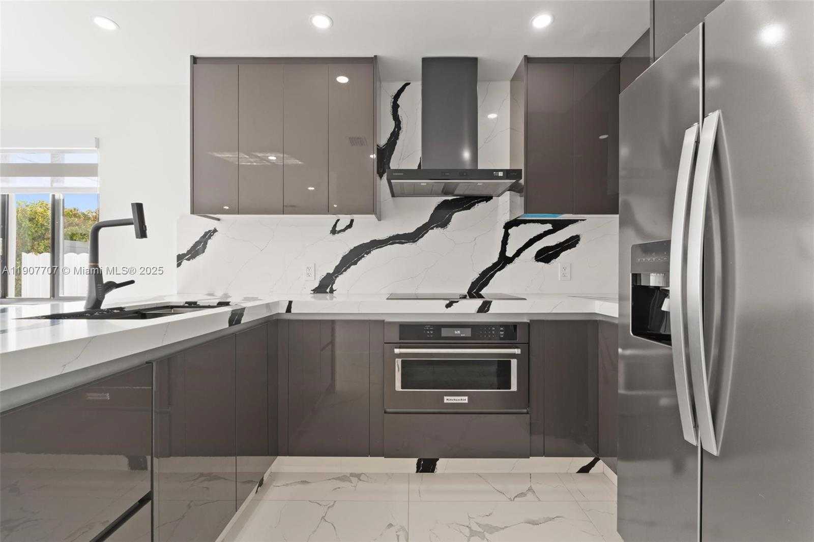 Small Image of 8761 SOUTH WEST 34TH ST #8761, Miami Number 6