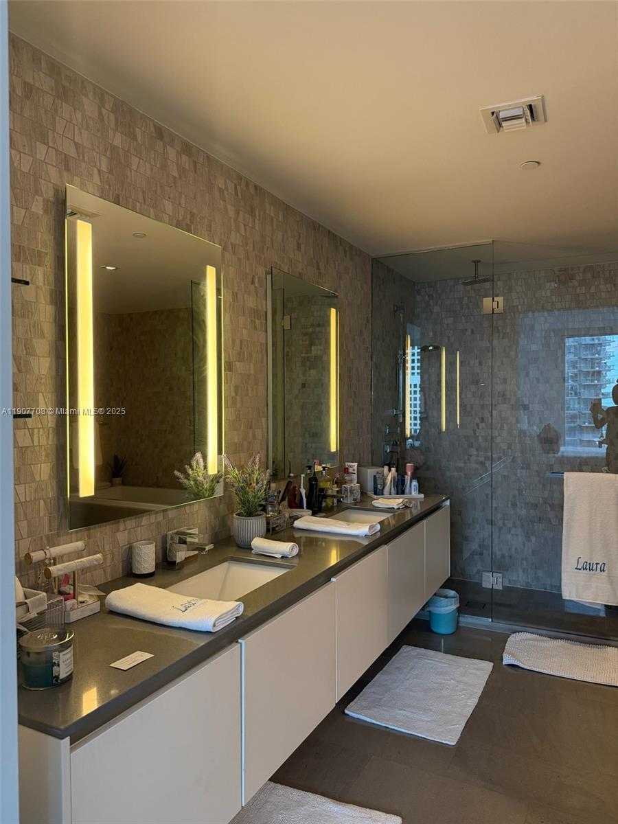 Small Image of 88 SOUTH WEST 7TH ST #2503, Miami Number 45