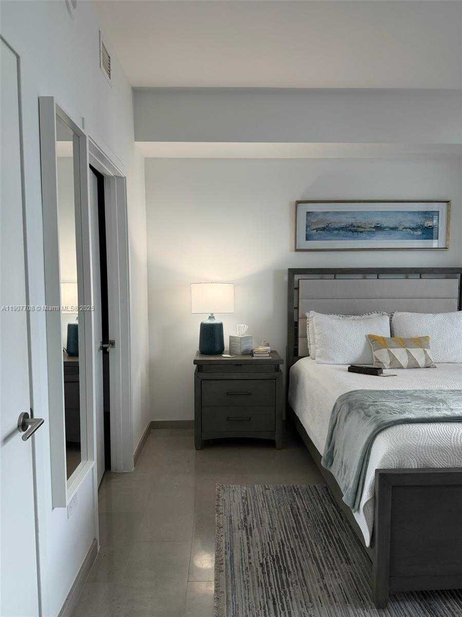 Small Image of 88 SOUTH WEST 7TH ST #2503, Miami Number 47