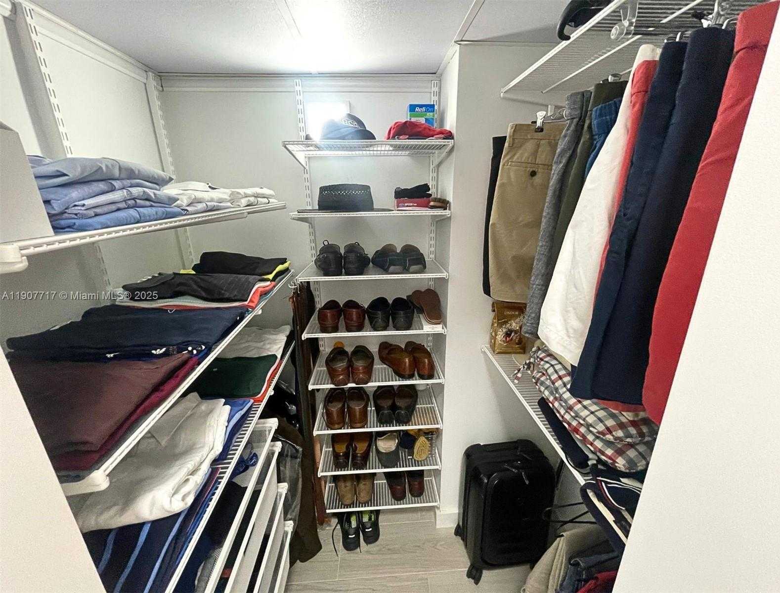 Small Image of 500 BAYVIEW DR #1123, Sunny Isles Beach Number 15