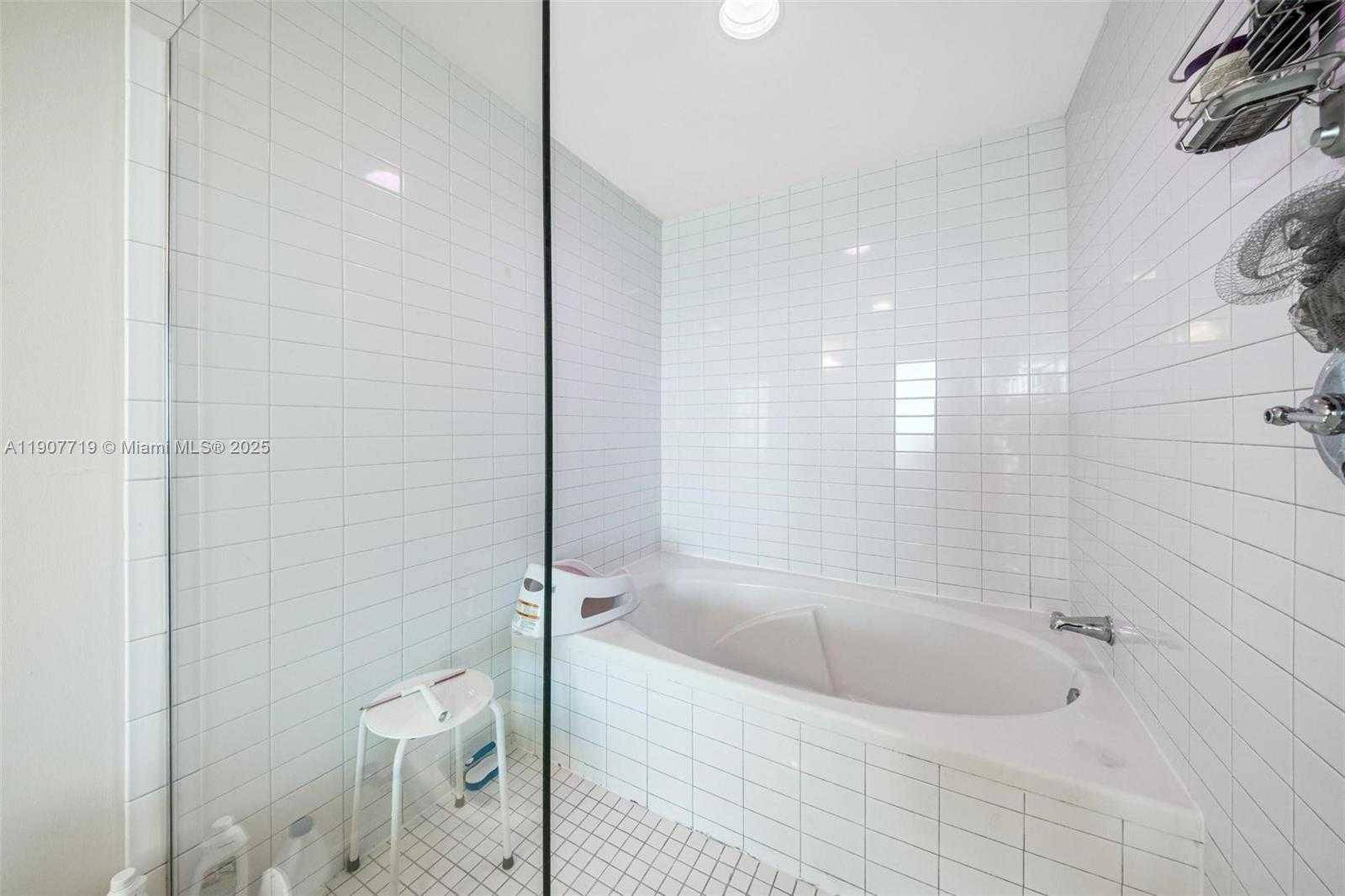 Small Image of 888 BISCAYNE BLVD #3207, Miami Number 22