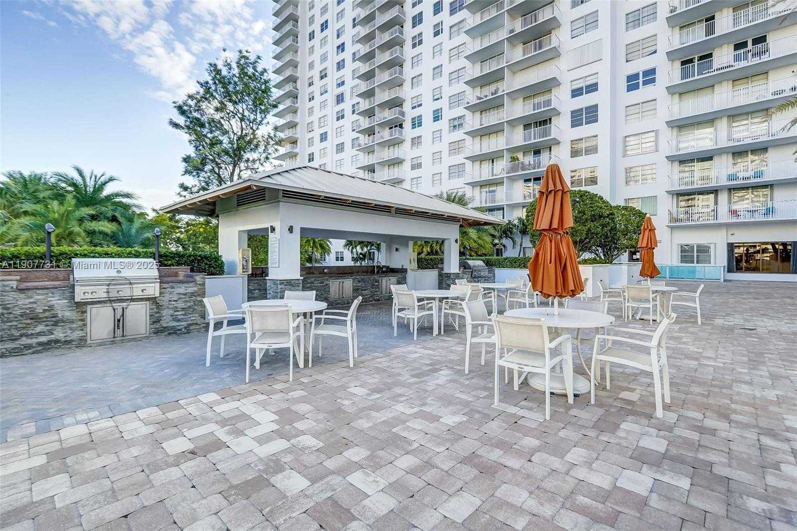Small Image of 2851 NORTH EAST 183RD ST #605E, Aventura Number 31