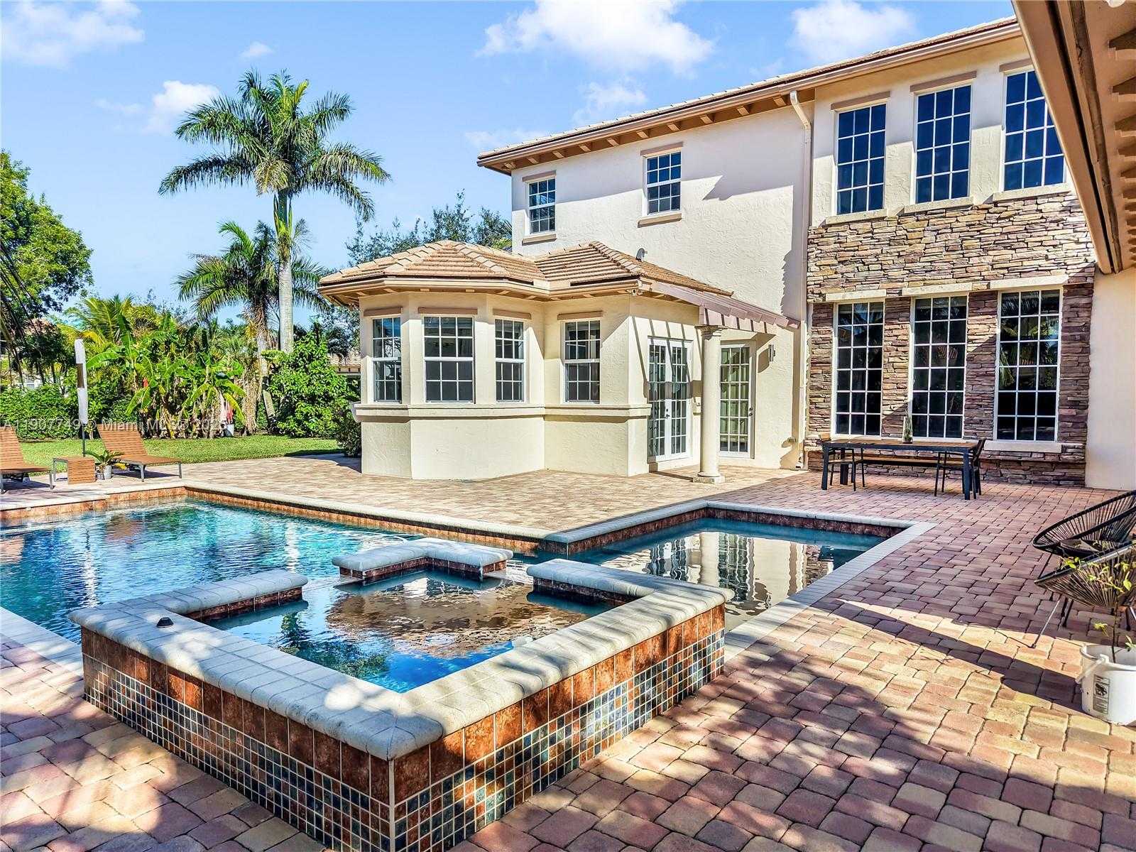 Small Image of 12008 NORTH WEST 69TH CT #12008, Parkland Number 1