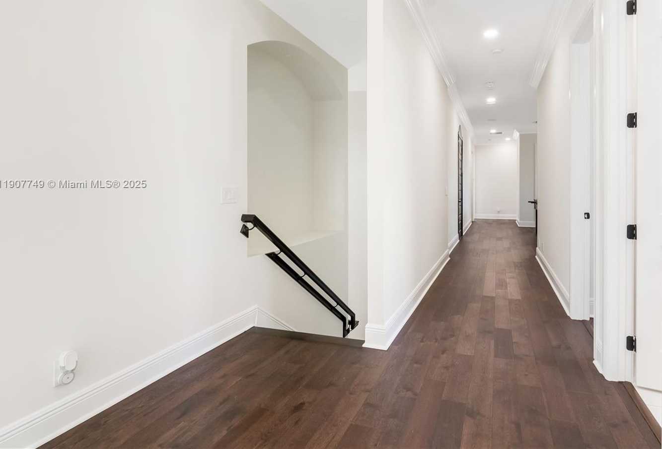 Small Image of 12008 NORTH WEST 69TH CT #12008, Parkland Number 14