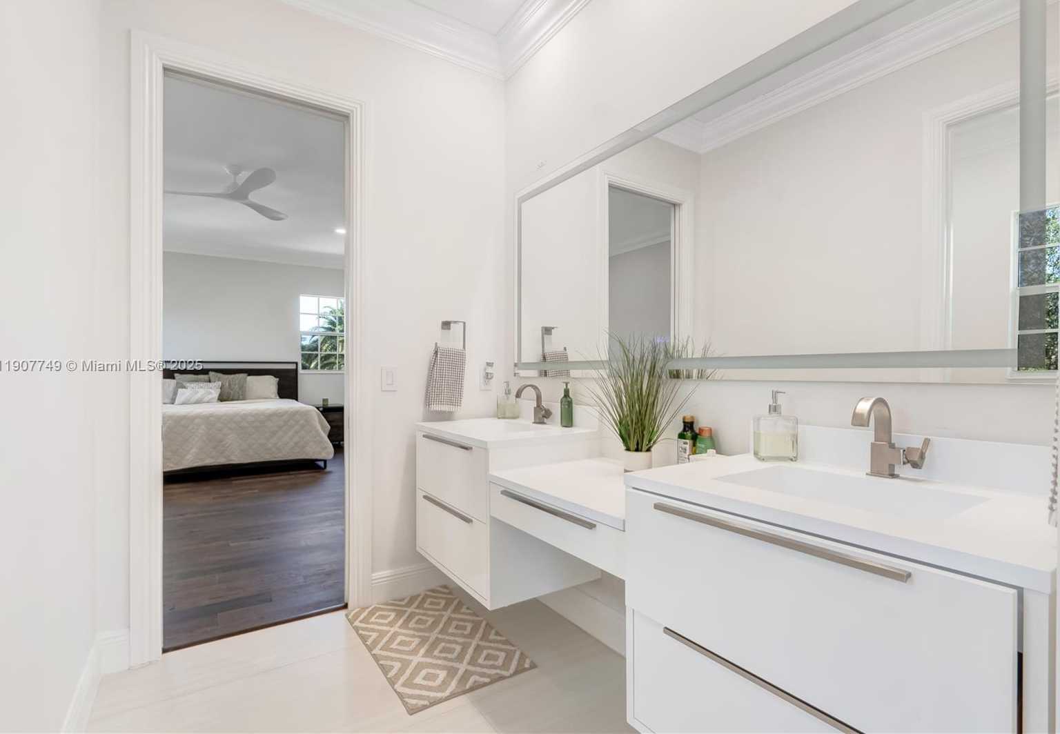 Small Image of 12008 NORTH WEST 69TH CT #12008, Parkland Number 26