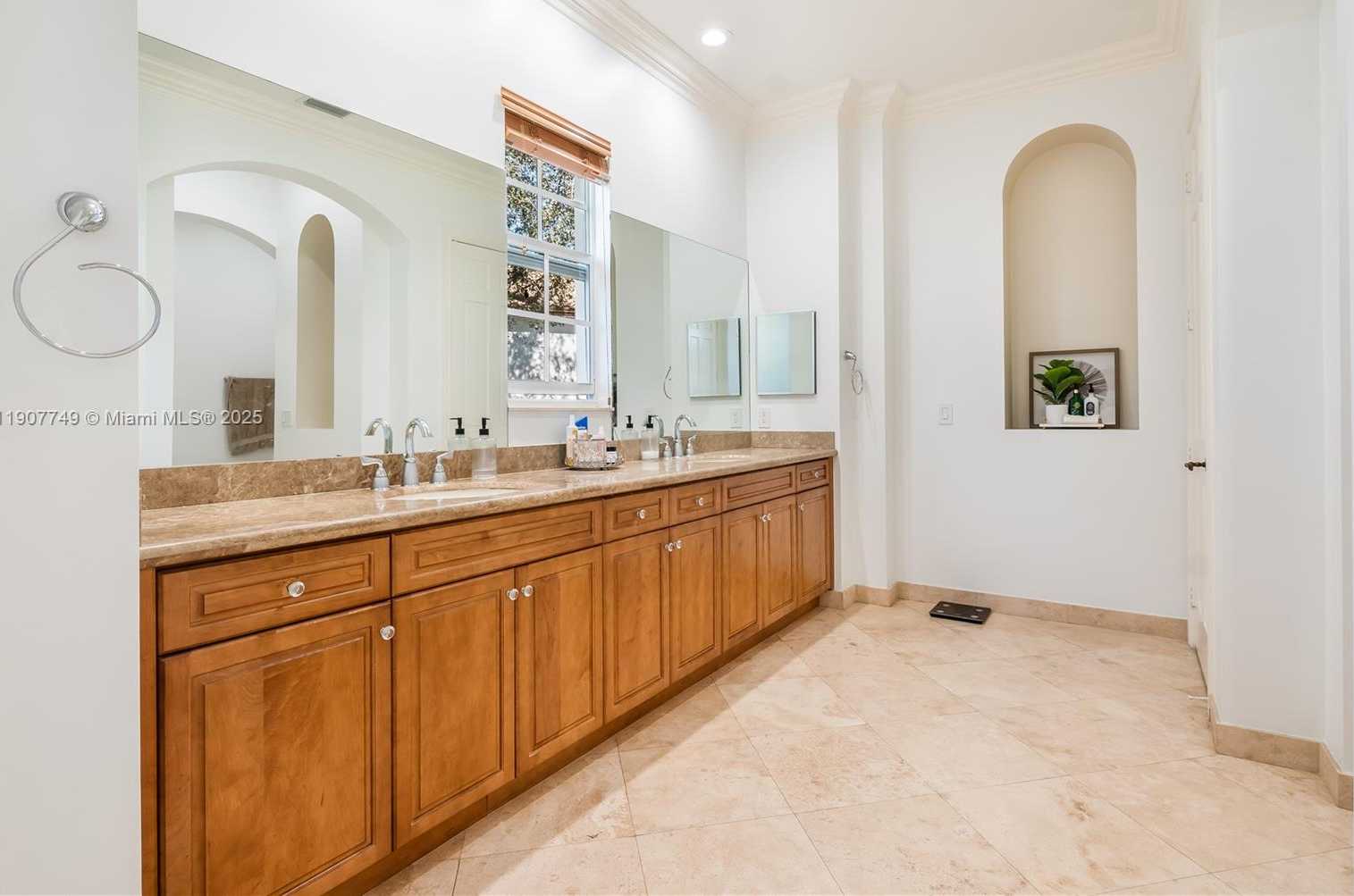 Small Image of 12008 NORTH WEST 69TH CT #12008, Parkland Number 63